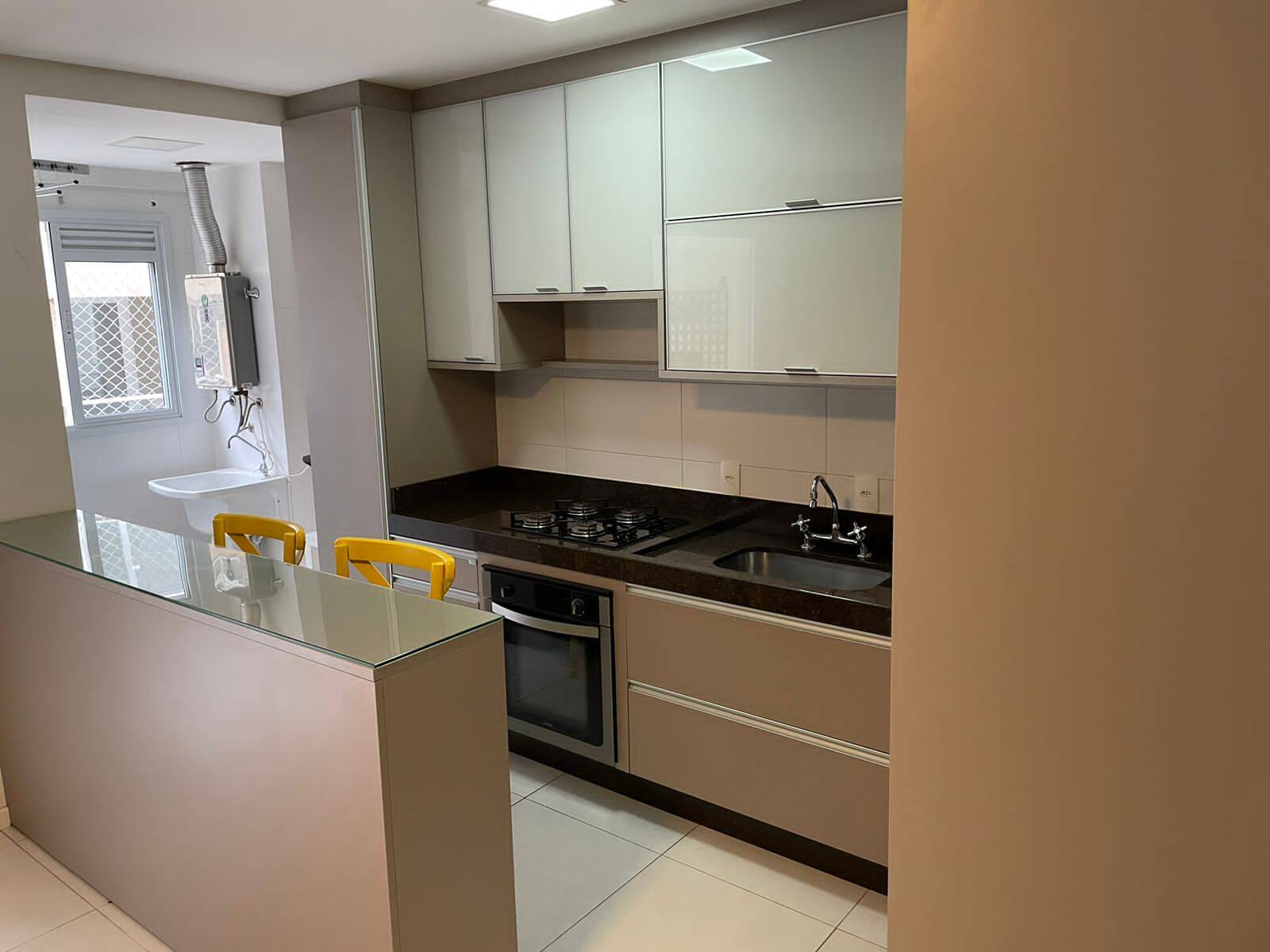 Apartamento à venda com 2 quartos, 69m² - Foto 4