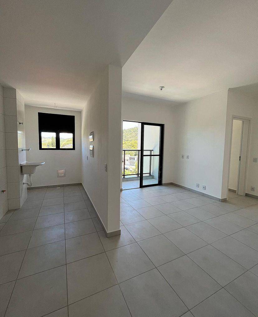 Apartamento à venda com 2 quartos, 62m² - Foto 9