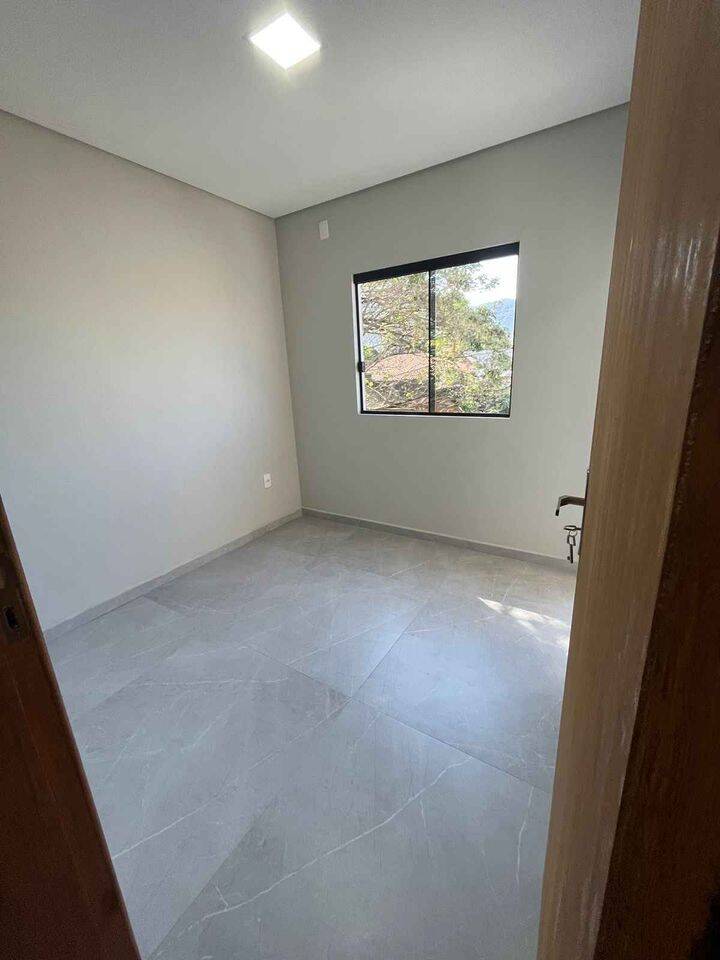 Apartamento à venda com 2 quartos, 75m² - Foto 9