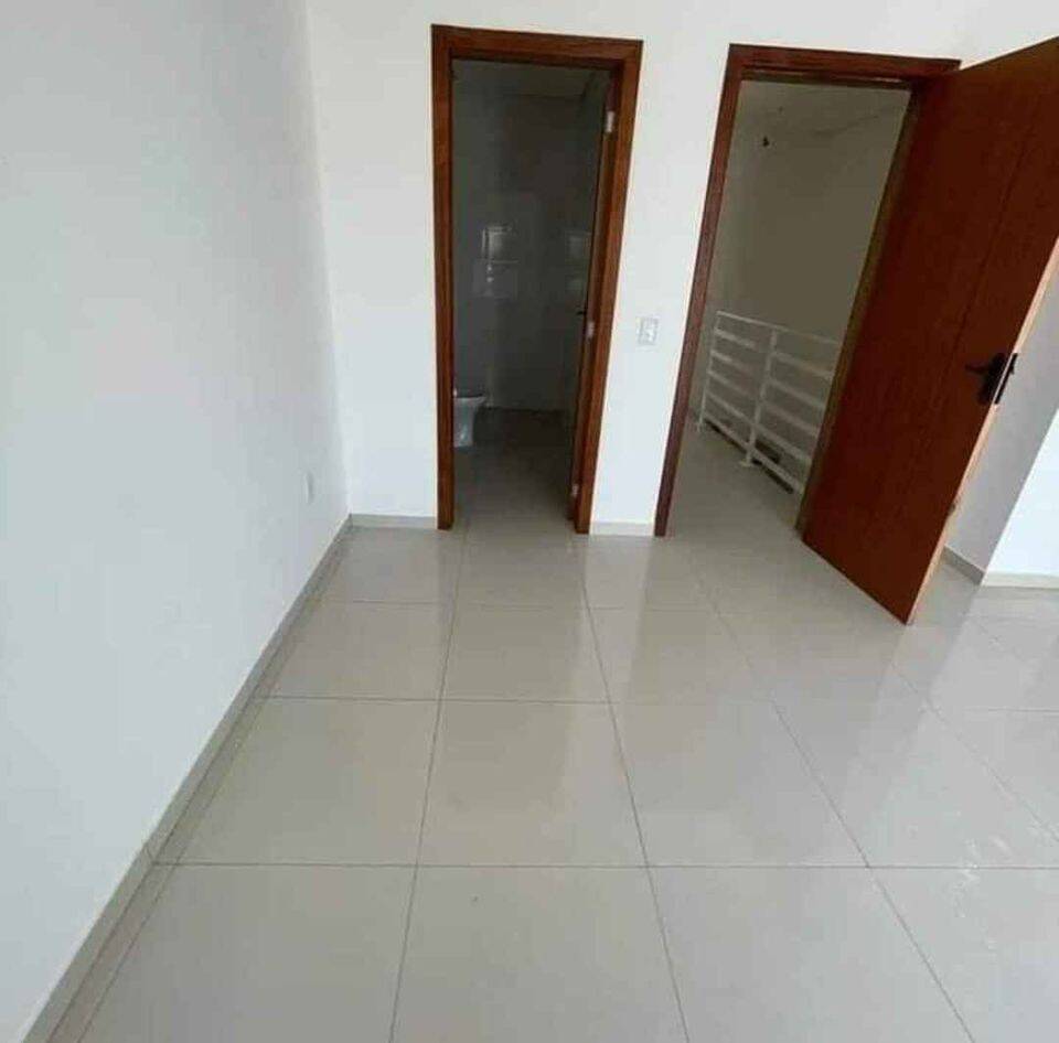 Casa à venda com 2 quartos, 108m² - Foto 5