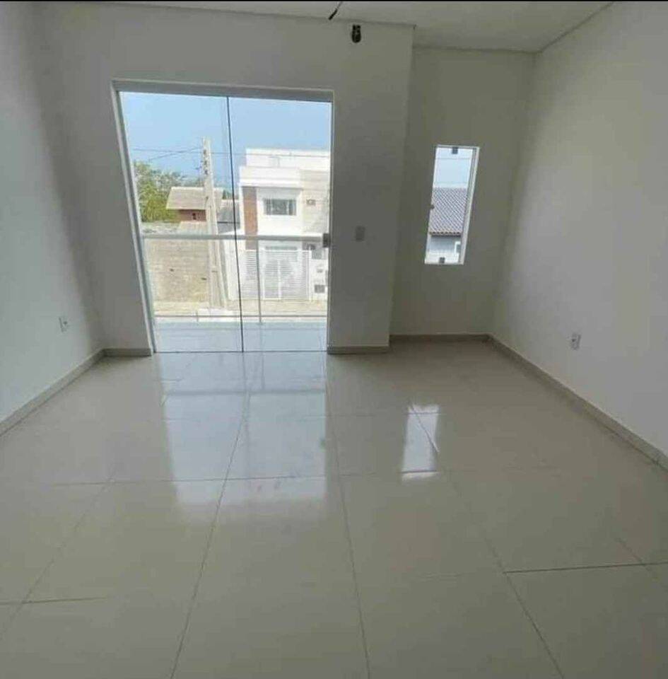 Casa à venda com 2 quartos, 108m² - Foto 4