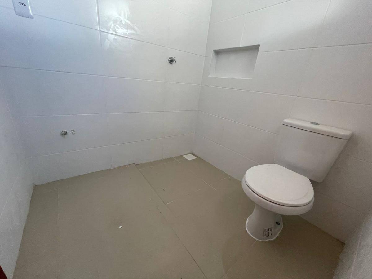 Casa à venda com 2 quartos, 55m² - Foto 5