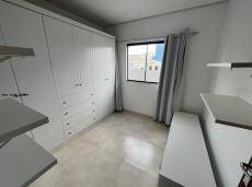 Casa à venda com 2 quartos, 68m² - Foto 14