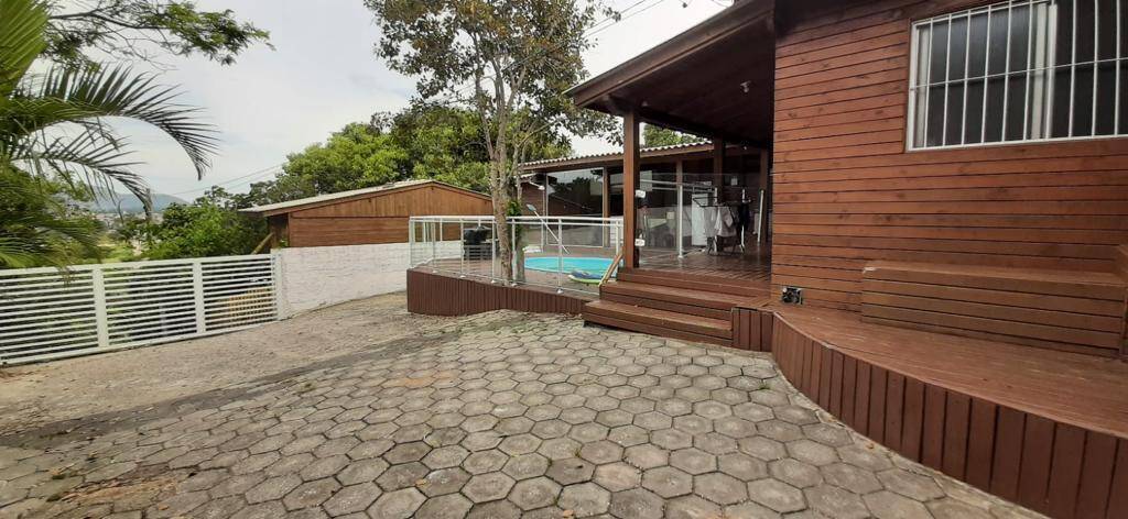 Casa à venda com 3 quartos, 750m² - Foto 4