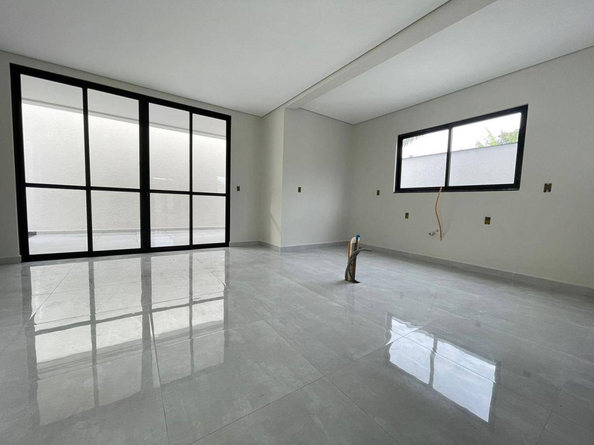 Casa à venda com 3 quartos, 150m² - Foto 10