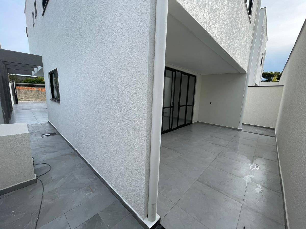 Casa à venda com 3 quartos, 150m² - Foto 18