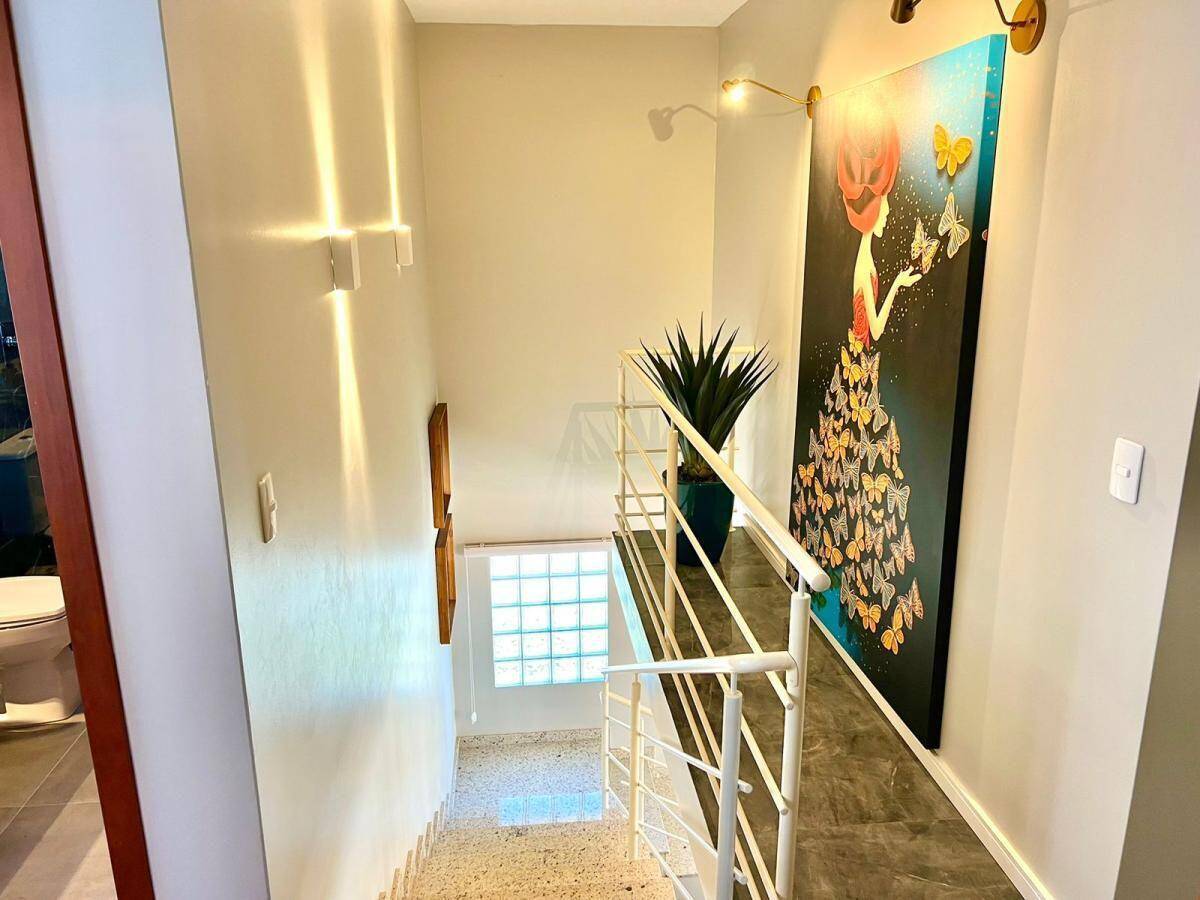 Casa à venda com 3 quartos, 450m² - Foto 26