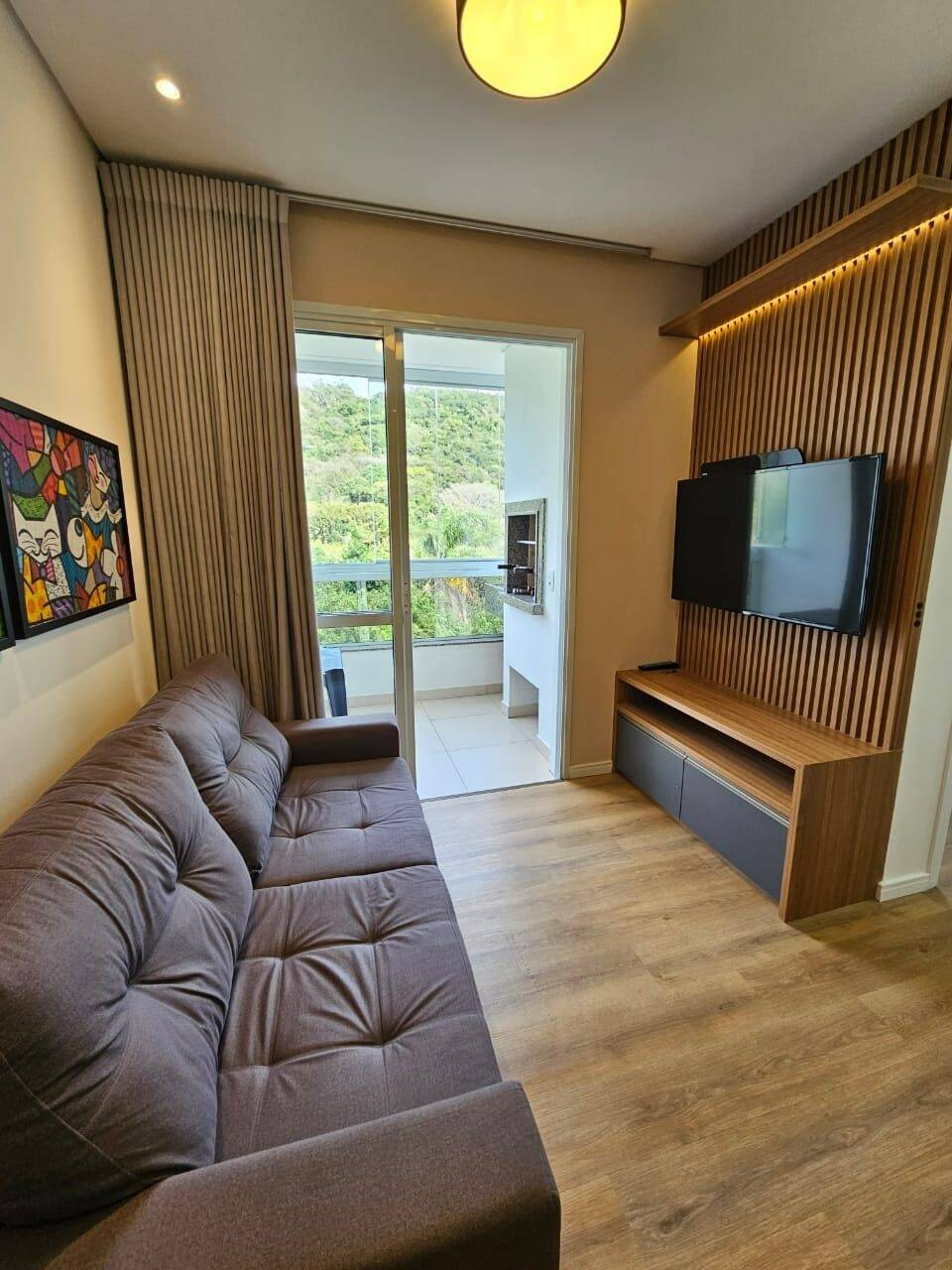 Apartamento à venda com 2 quartos, 72m² - Foto 1