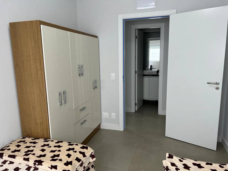 Apartamento à venda com 2 quartos, 65m² - Foto 11