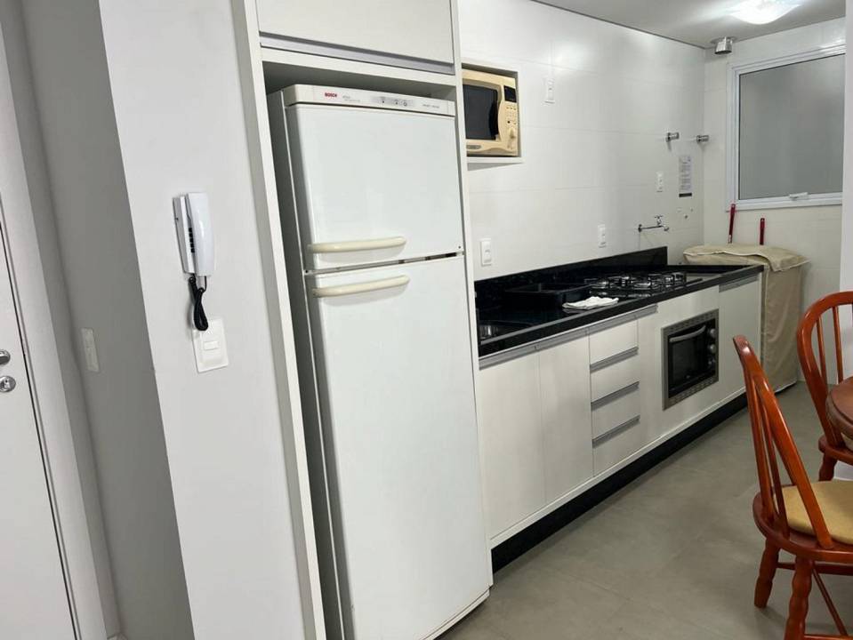 Apartamento à venda com 2 quartos, 65m² - Foto 7