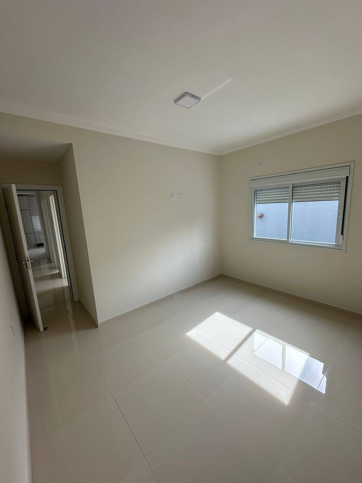 Casa à venda com 2 quartos, 100m² - Foto 13