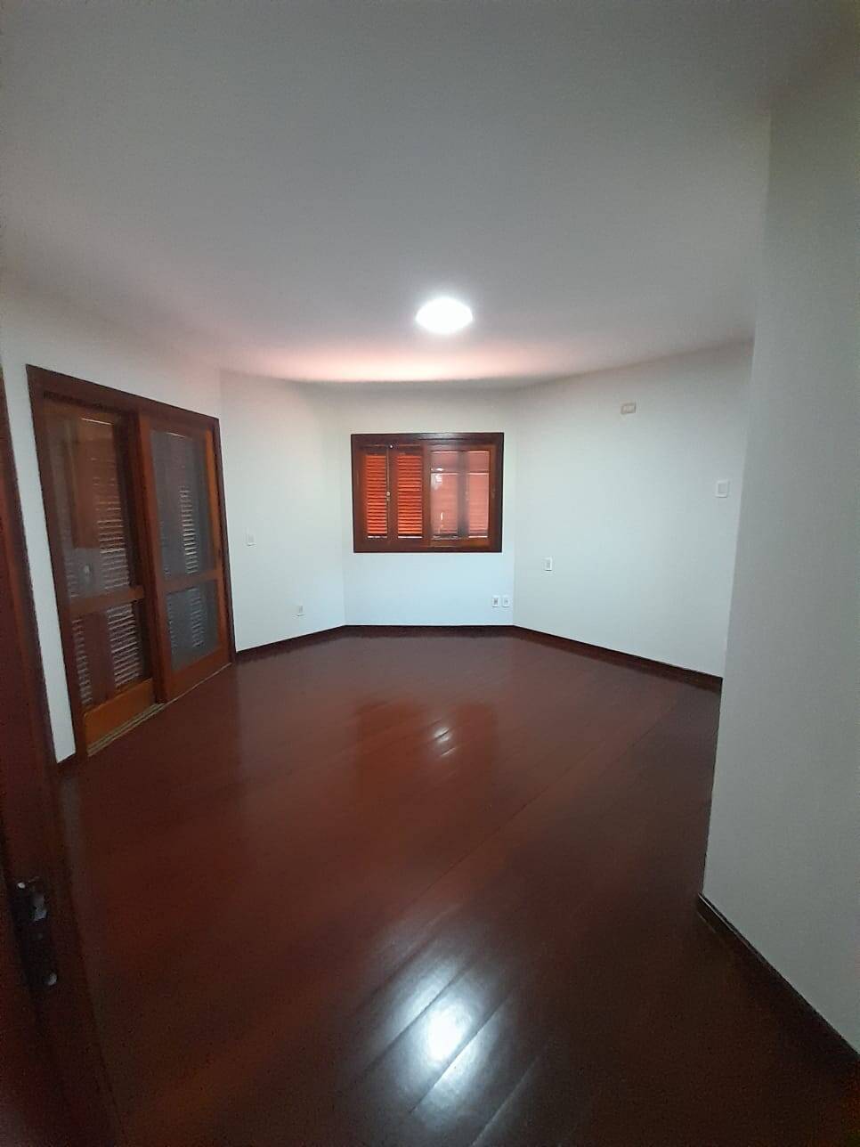 Casa à venda com 4 quartos, 450m² - Foto 24