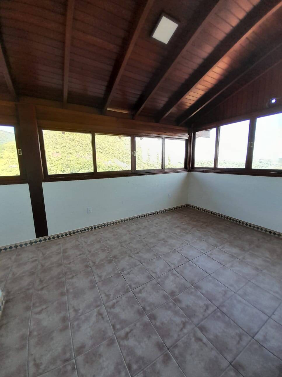 Casa à venda com 4 quartos, 450m² - Foto 22