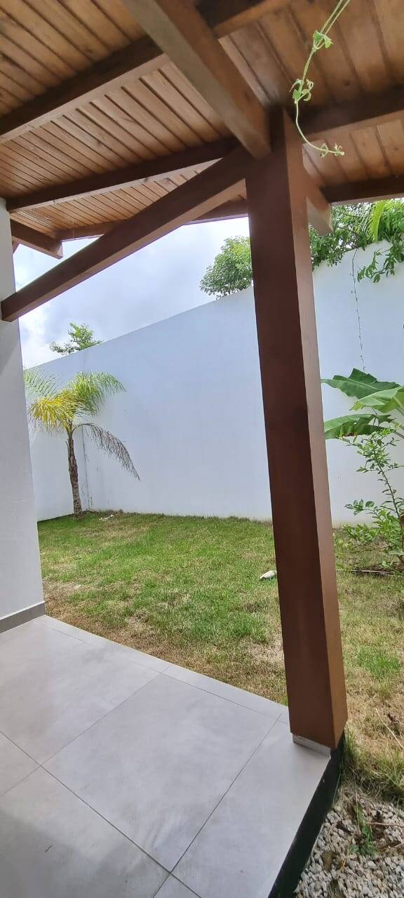 Casa à venda com 3 quartos, 90m² - Foto 4