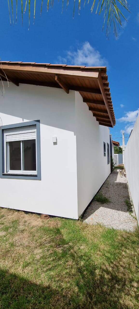 Casa à venda com 3 quartos, 90m² - Foto 3