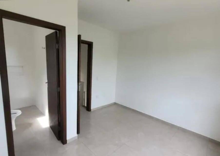 Casa à venda com 2 quartos, 92m² - Foto 8