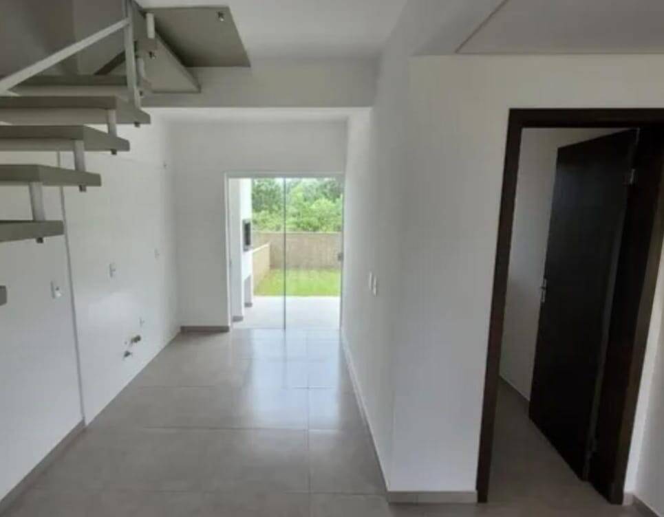 Casa à venda com 2 quartos, 92m² - Foto 6