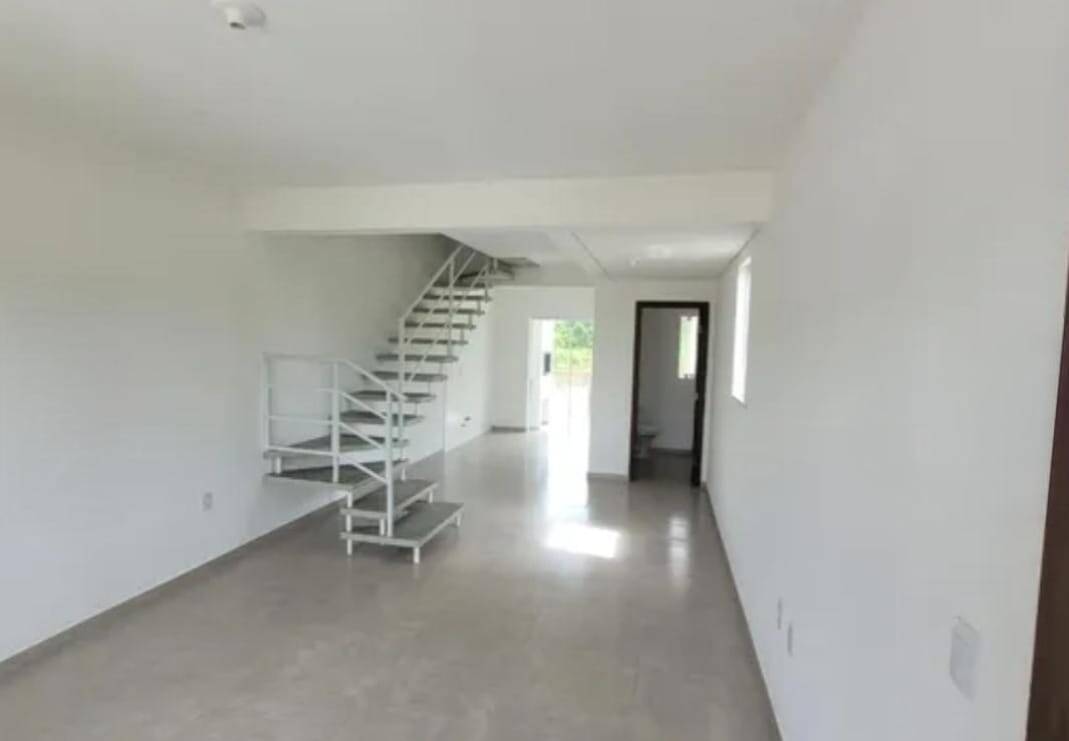 Casa à venda com 2 quartos, 92m² - Foto 12